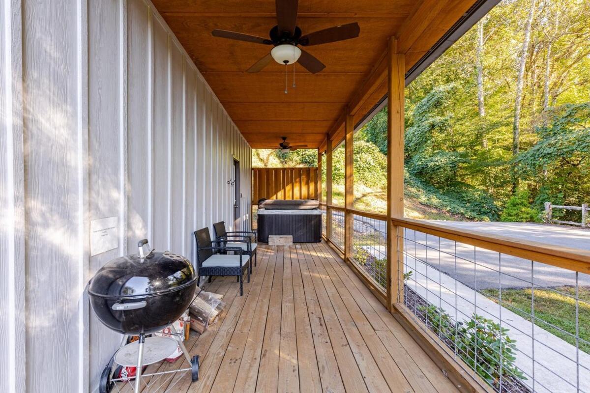 Twin Oaks Cabin Брайсон-Сити Экстерьер фото