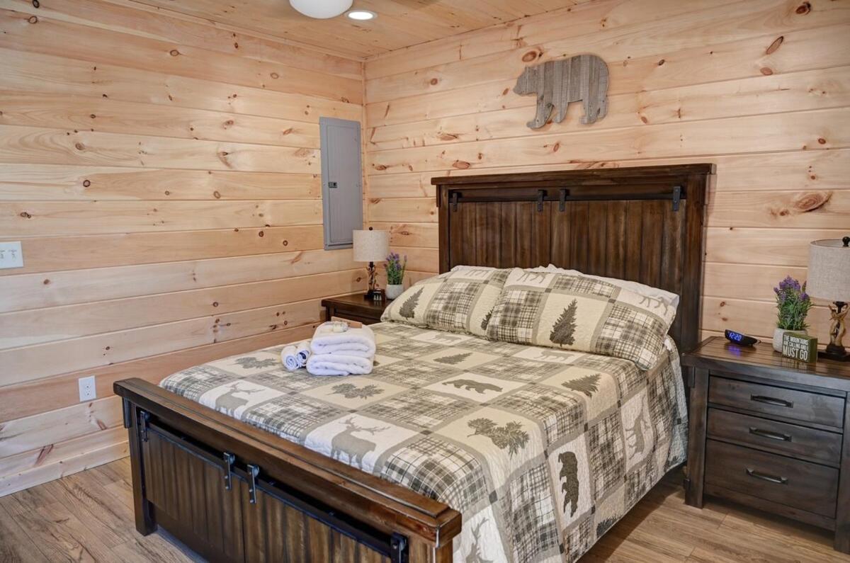 Twin Oaks Cabin Брайсон-Сити Экстерьер фото