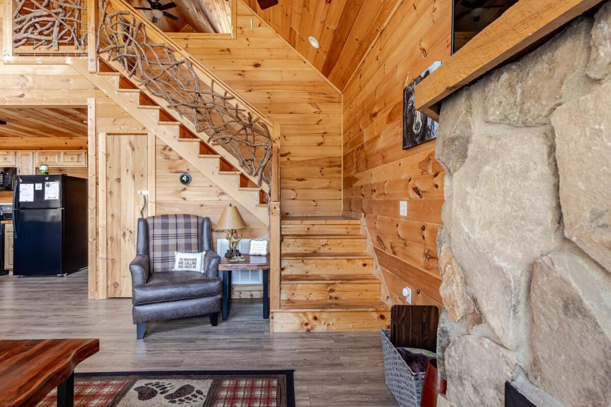 Twin Oaks Cabin Брайсон-Сити Экстерьер фото